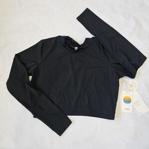 Vuori Dune Black Long Sleeve Crop Top